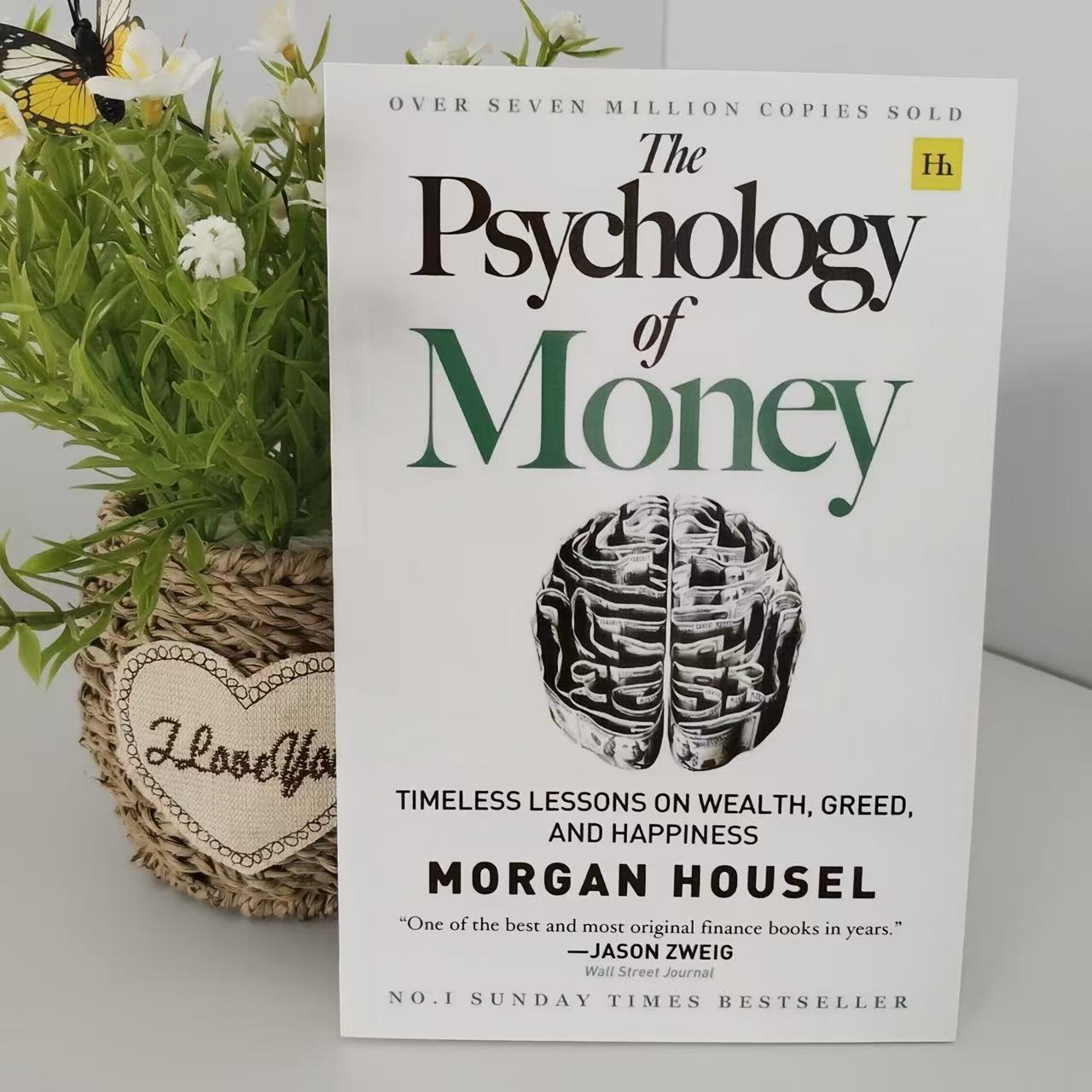 The Psychology of Money: Timeless lessons on wealth, greed, and happiness