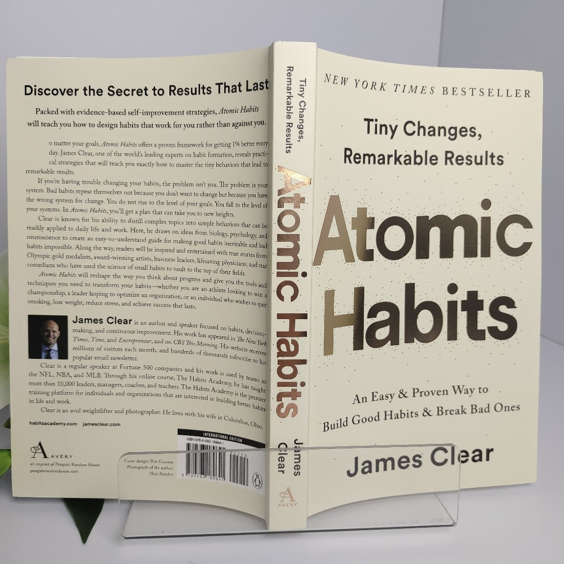 Atomic Habits: An Easy & Proven Way to Build Good Habits & Break Bad Ones