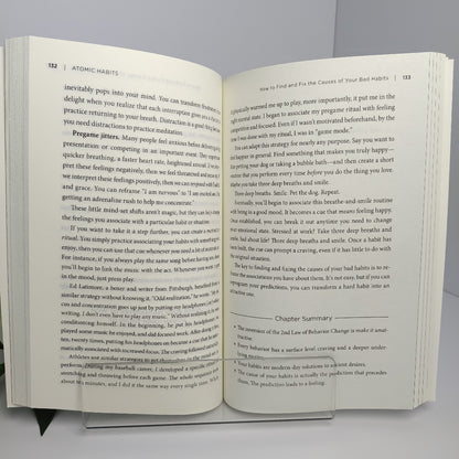 Atomic Habits: An Easy & Proven Way to Build Good Habits & Break Bad Ones
